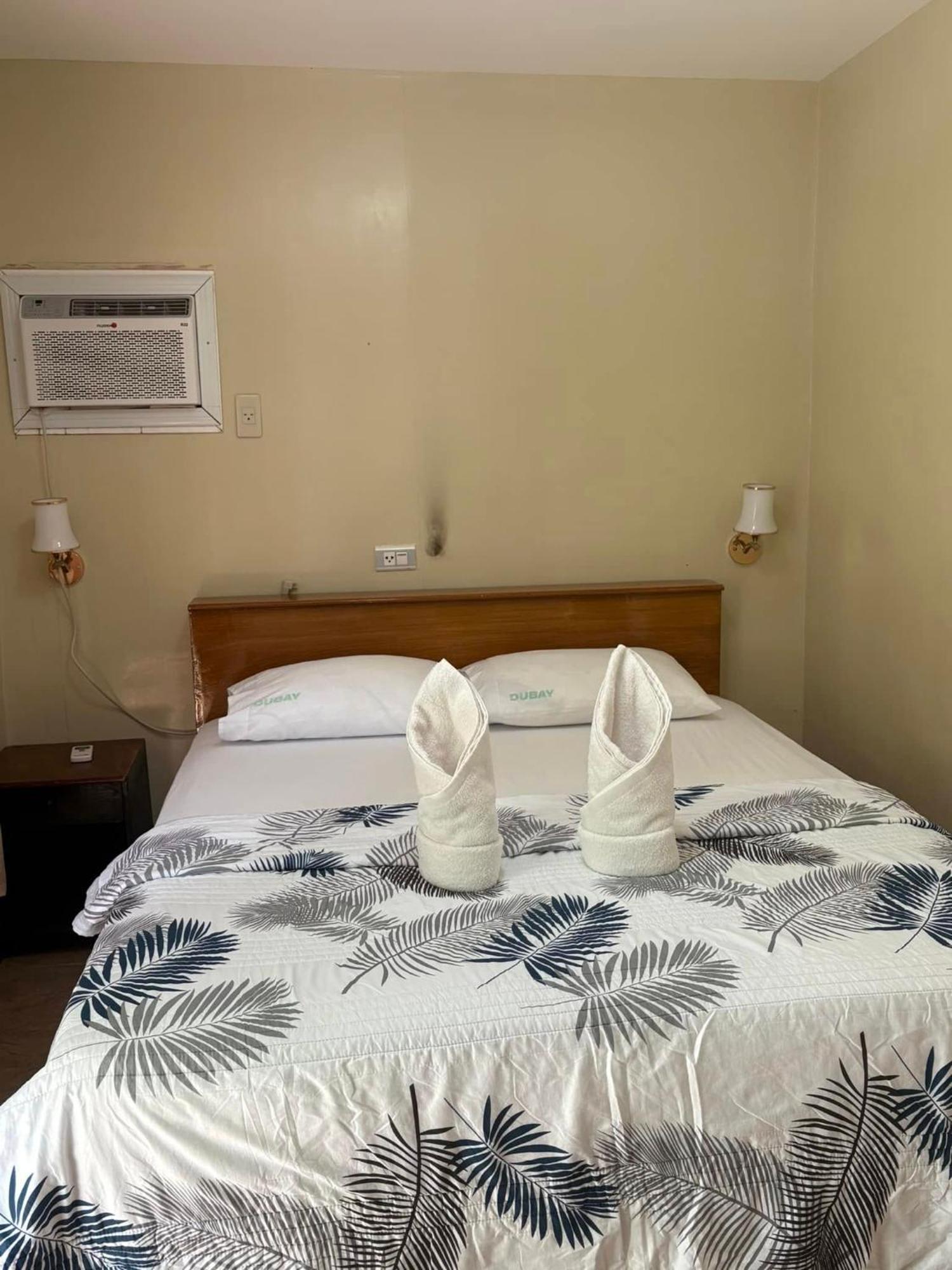 Dubay Panglao Beachfront Resort Buitenkant foto